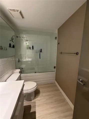 690 SW 1st Court Miami FL 33130