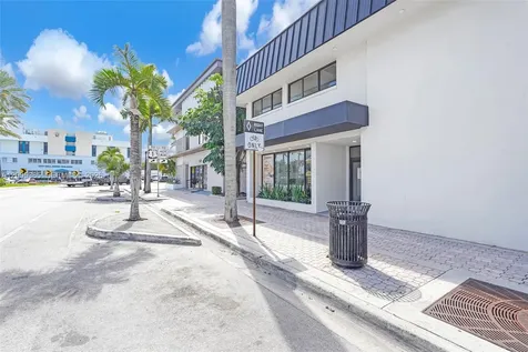2640 Hollywood Boulevard Hollywood FL 33020