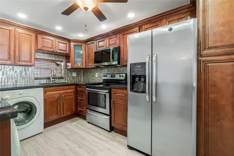 711 S Hollybrook Drive Pembroke Pines FL 33025