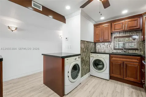 711 S Hollybrook Drive Pembroke Pines FL 33025