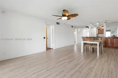 711 S Hollybrook Drive Pembroke Pines FL 33025