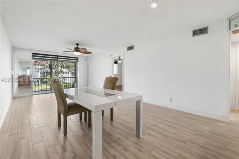 711 S Hollybrook Drive Pembroke Pines FL 33025