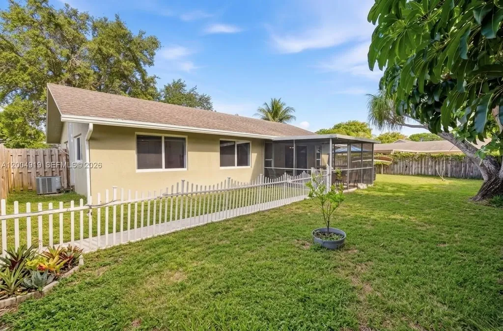 1200 Rowayton Circle Wellington FL 33414