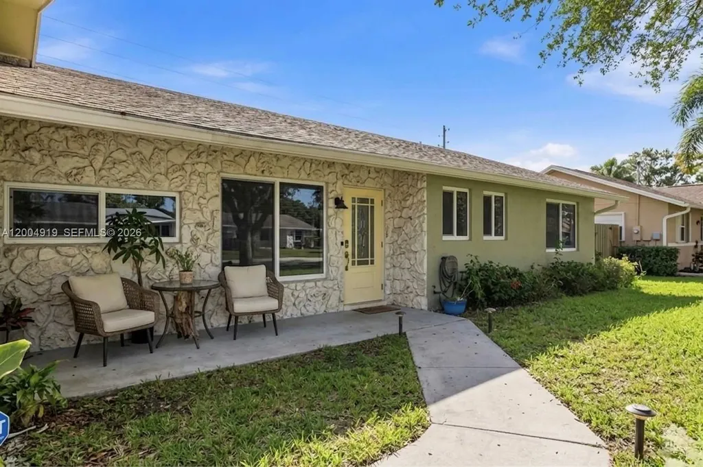 1200 Rowayton Circle Wellington FL 33414