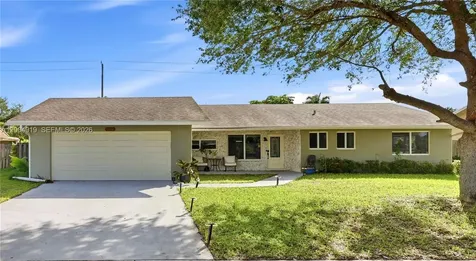 1200 Rowayton Circle Wellington FL 33414
