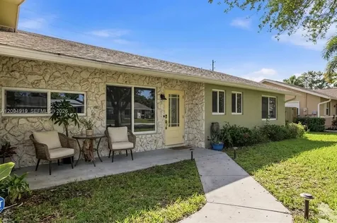 1200 Rowayton Circle Wellington FL 33414