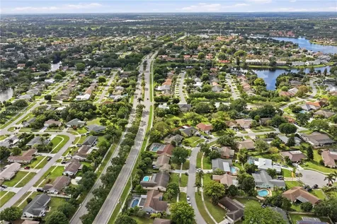 1200 Rowayton Circle Wellington FL 33414