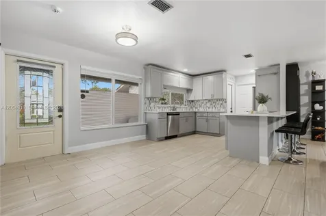 1200 Rowayton Circle Wellington FL 33414