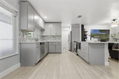 1200 Rowayton Circle Wellington FL 33414