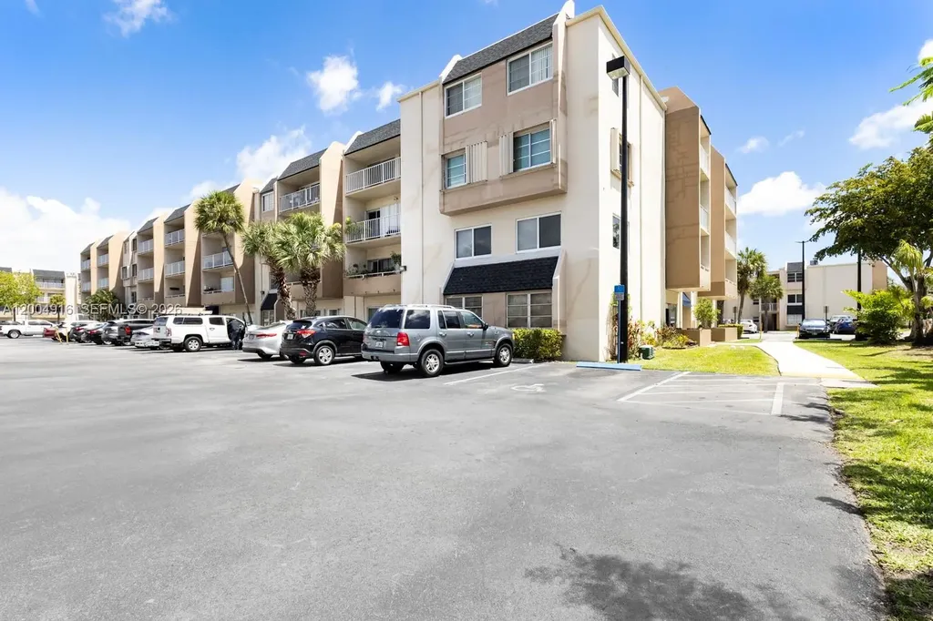 7747 SW 86th Street Miami FL 33143