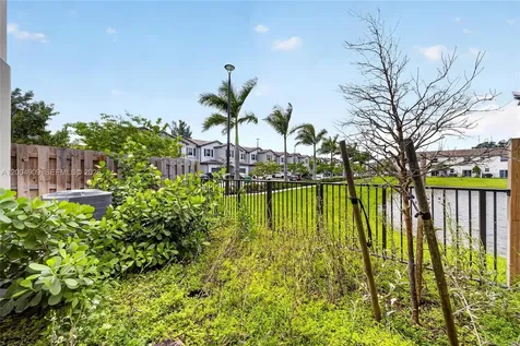 5555 NW 27th Street Lauderhill FL 33312