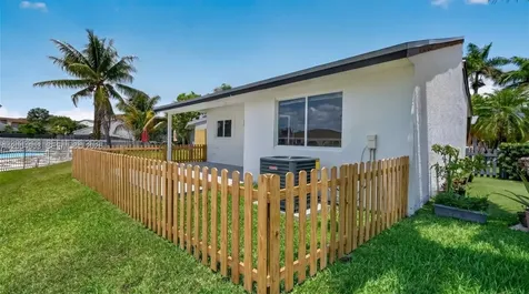 9928 SW 218th Terrace Cutler Bay FL 33190