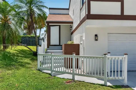 9928 SW 218th Terrace Cutler Bay FL 33190