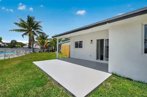 9928 SW 218th Terrace Cutler Bay FL 33190