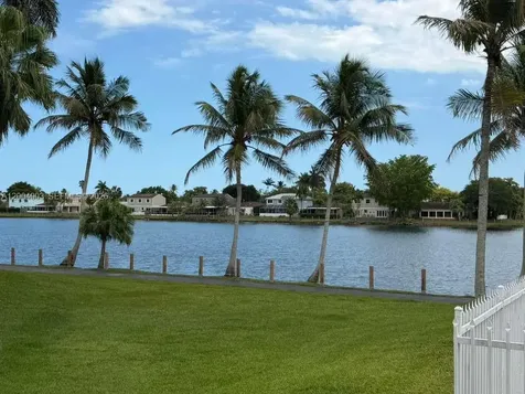 9928 SW 218th Terrace Cutler Bay FL 33190
