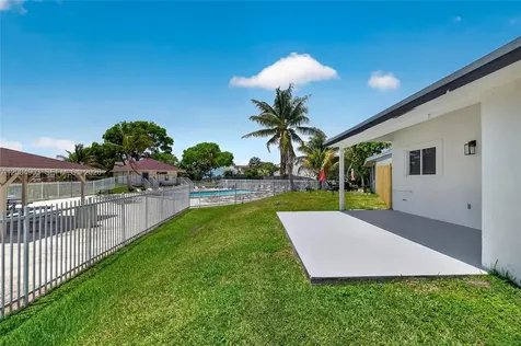 9928 SW 218th Terrace Cutler Bay FL 33190