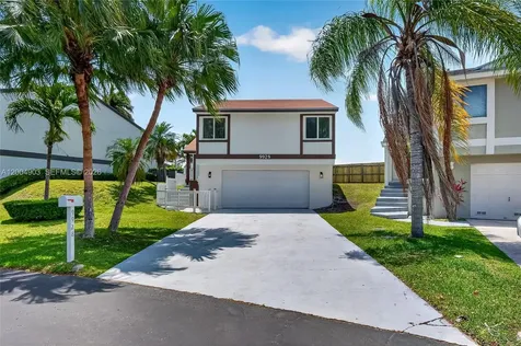 9928 SW 218th Terrace Cutler Bay FL 33190