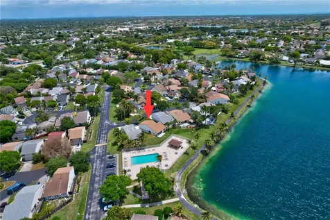 9928 SW 218th Terrace Cutler Bay FL 33190