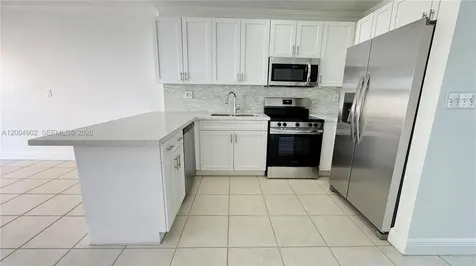 9465 SW 77th Court Miami FL 33156