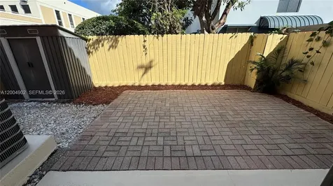 9465 SW 77th Court Miami FL 33156