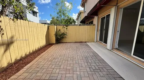9465 SW 77th Court Miami FL 33156