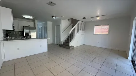 9465 SW 77th Court Miami FL 33156