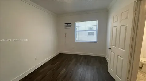 1043 NW 2nd Street Miami FL 33128