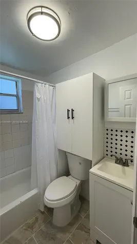 1043 NW 2nd Street Miami FL 33128