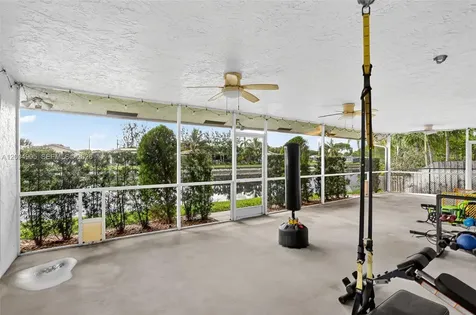 7891 NW 90th Avenue Tamarac FL 33321