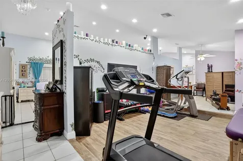 7891 NW 90th Avenue Tamarac FL 33321