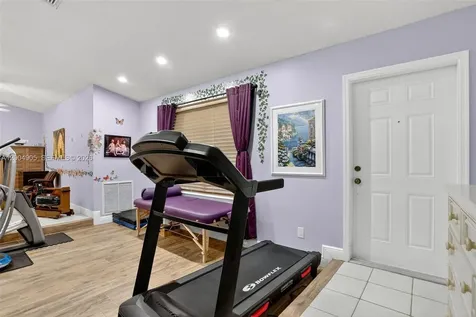 7891 NW 90th Avenue Tamarac FL 33321