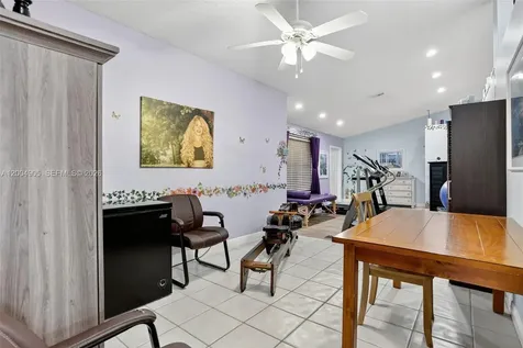 7891 NW 90th Avenue Tamarac FL 33321