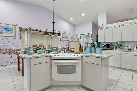 7891 NW 90th Avenue Tamarac FL 33321