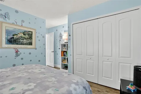 7891 NW 90th Avenue Tamarac FL 33321