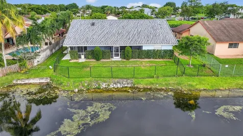 7891 NW 90th Avenue Tamarac FL 33321