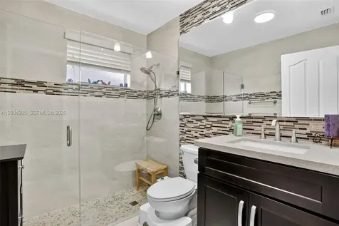 7891 NW 90th Avenue Tamarac FL 33321