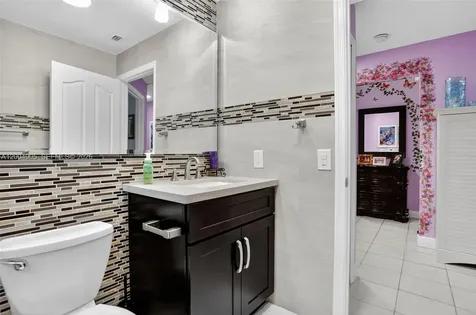 7891 NW 90th Avenue Tamarac FL 33321