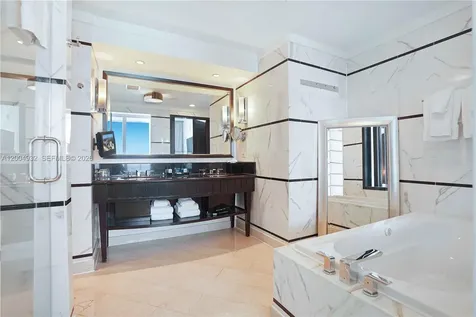 4391 Collins Avenue Miami Beach FL 33140