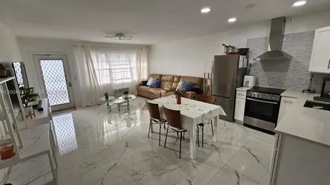 340 S Oakridge S Deerfield Beach FL 33442