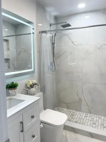 340 S Oakridge S Deerfield Beach FL 33442