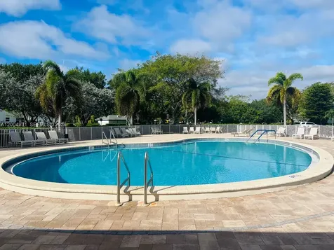 340 S Oakridge S Deerfield Beach FL 33442