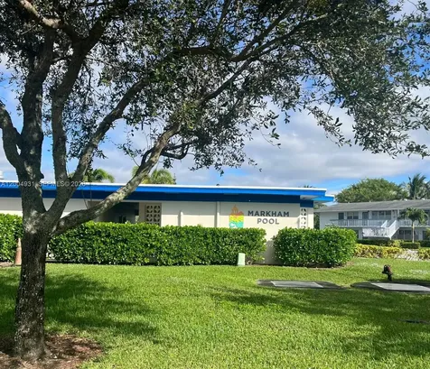 340 S Oakridge S Deerfield Beach FL 33442