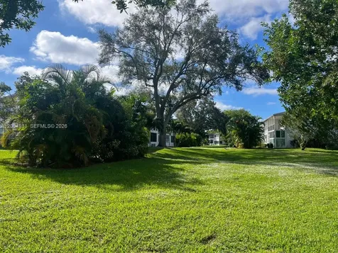 340 S Oakridge S Deerfield Beach FL 33442