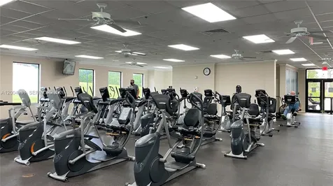 340 S Oakridge S Deerfield Beach FL 33442
