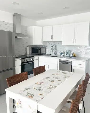 340 S Oakridge S Deerfield Beach FL 33442