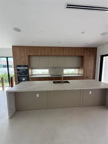 6449 SW 28th Street Miami FL 33155