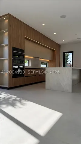 6449 SW 28th Street Miami FL 33155