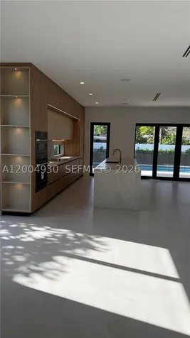 6449 SW 28th Street Miami FL 33155