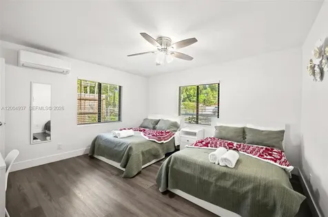 13840 NW 5th Court North Miami FL 33168