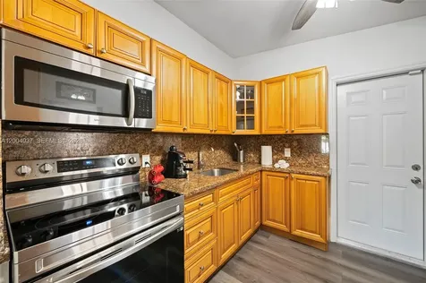 13840 NW 5th Court North Miami FL 33168